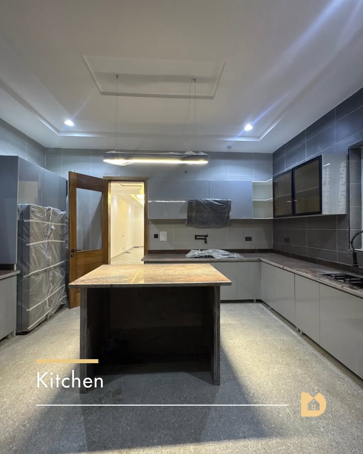 3 Bedroom Maisonette – Lekki Phase 1