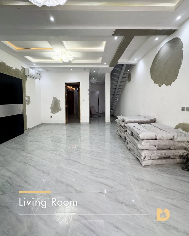 2 Bedroom Maisonette – Lekki Phase 1