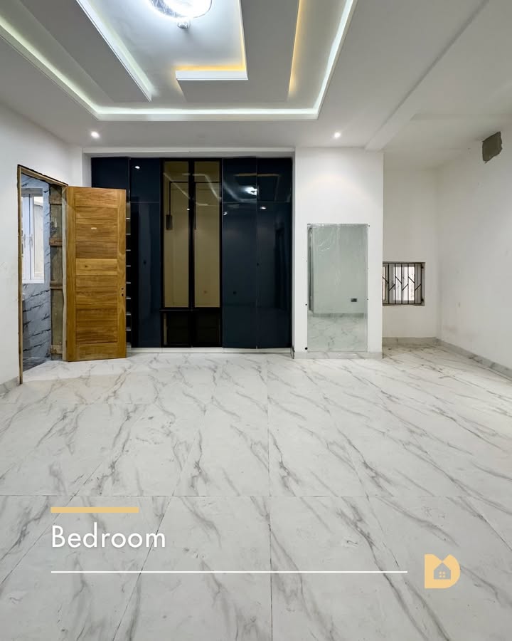 2 Bedroom Maisonette – Lekki Phase 1
