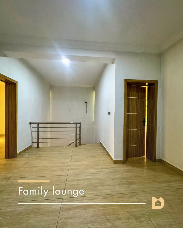2 Bedroom Maisonette – Lekki Phase 1