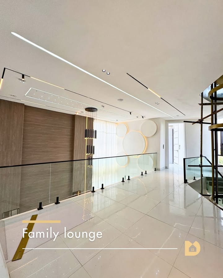 5 Bedroom Detached Duplex – Chevron
