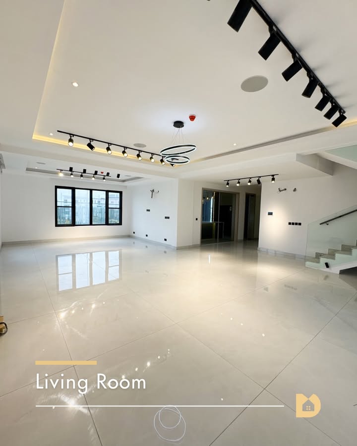 4 Bedroom Maisonette (1st-2nd Floor, Street View) – Ikoyi
